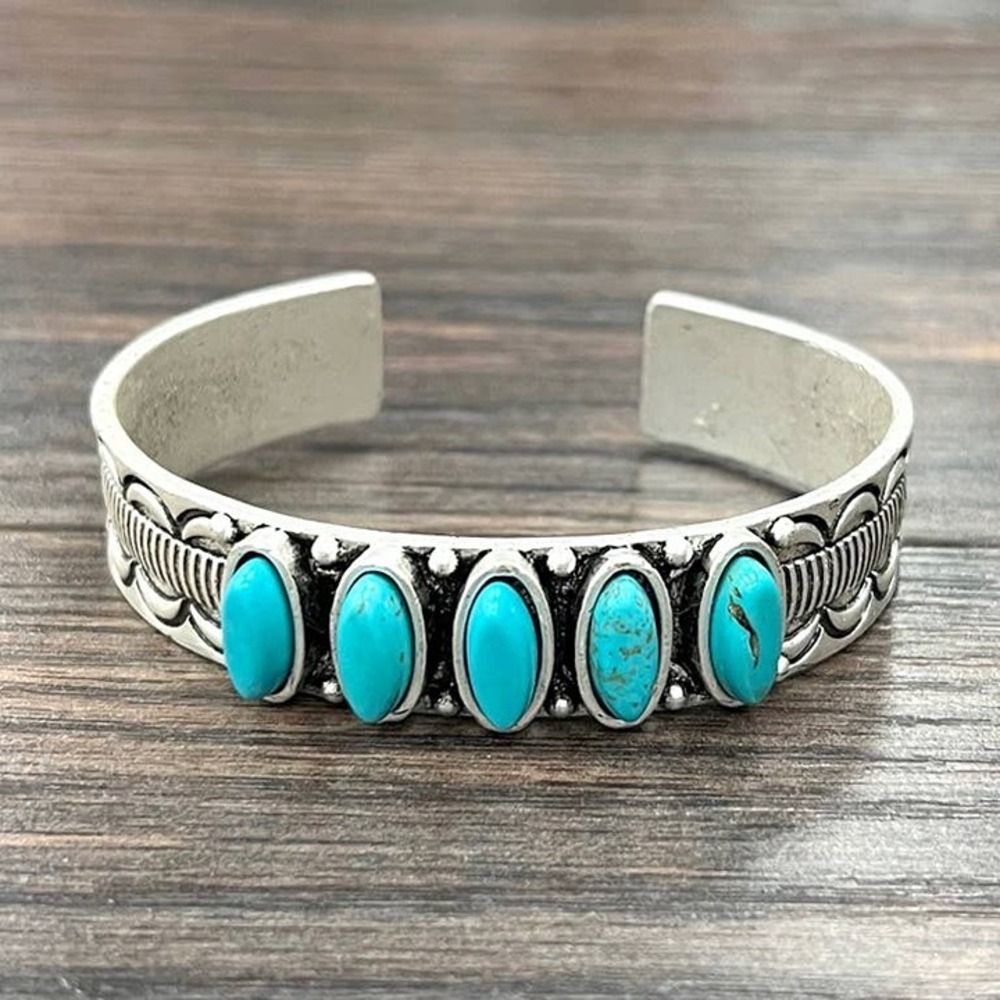 Oval Turquoise Cuff Bracelet Western Boho Rodeo Silver Tone Southwestern